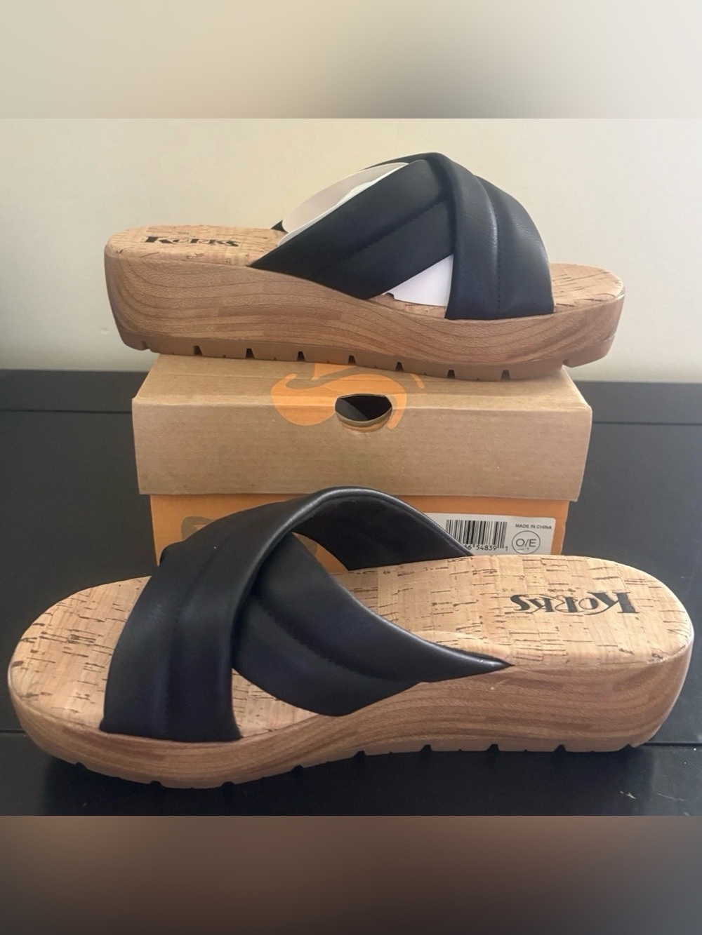 Korks by Kork Ease Faithe Black Leather Wedge Sandals New In Box Size 10